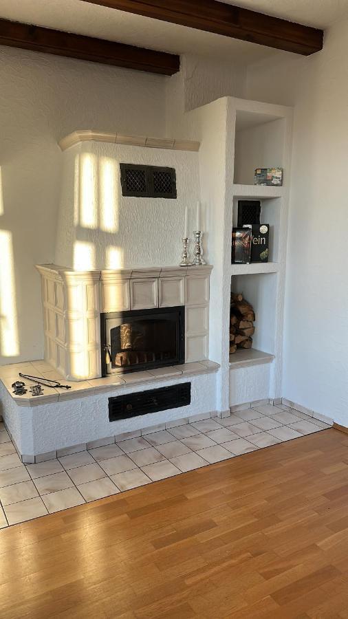 98Qm Wohnung Im Villenviertel - Voll Ausgestattet Mit Balkon Und Kamin - Wlan Gratis Wilhelmshaven Buitenkant foto