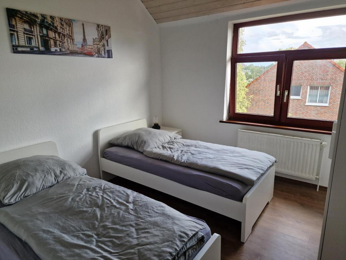 98Qm Wohnung Im Villenviertel - Voll Ausgestattet Mit Balkon Und Kamin - Wlan Gratis Wilhelmshaven Buitenkant foto