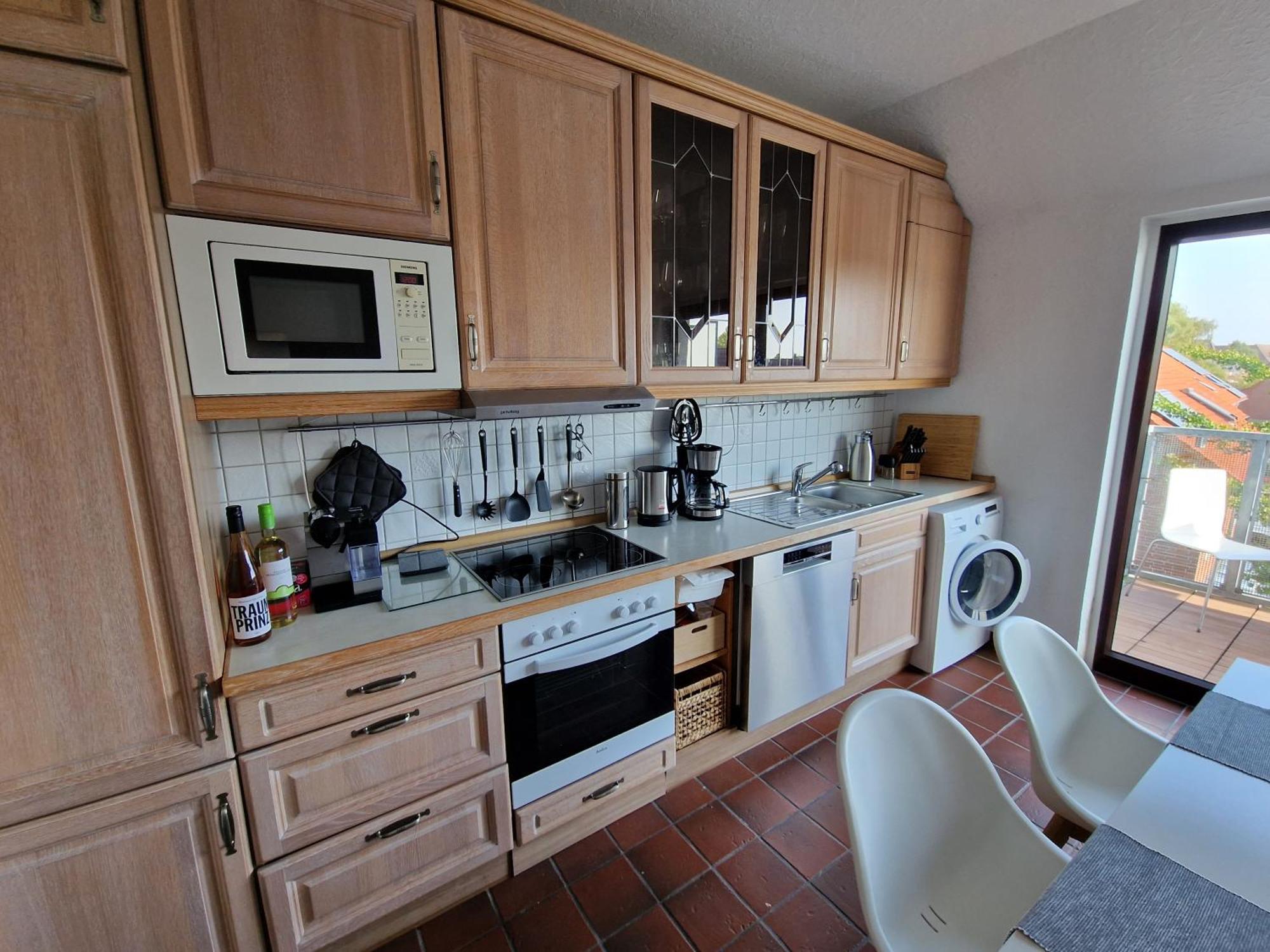 98Qm Wohnung Im Villenviertel - Voll Ausgestattet Mit Balkon Und Kamin - Wlan Gratis Wilhelmshaven Buitenkant foto